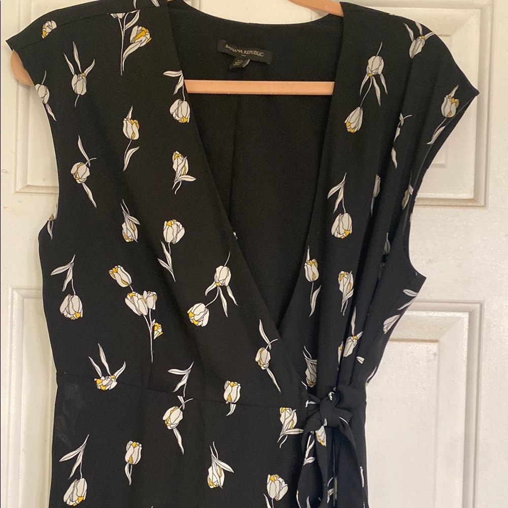 Banana Republic Black and White Midi Wrap Dress - Picture 13 of 13